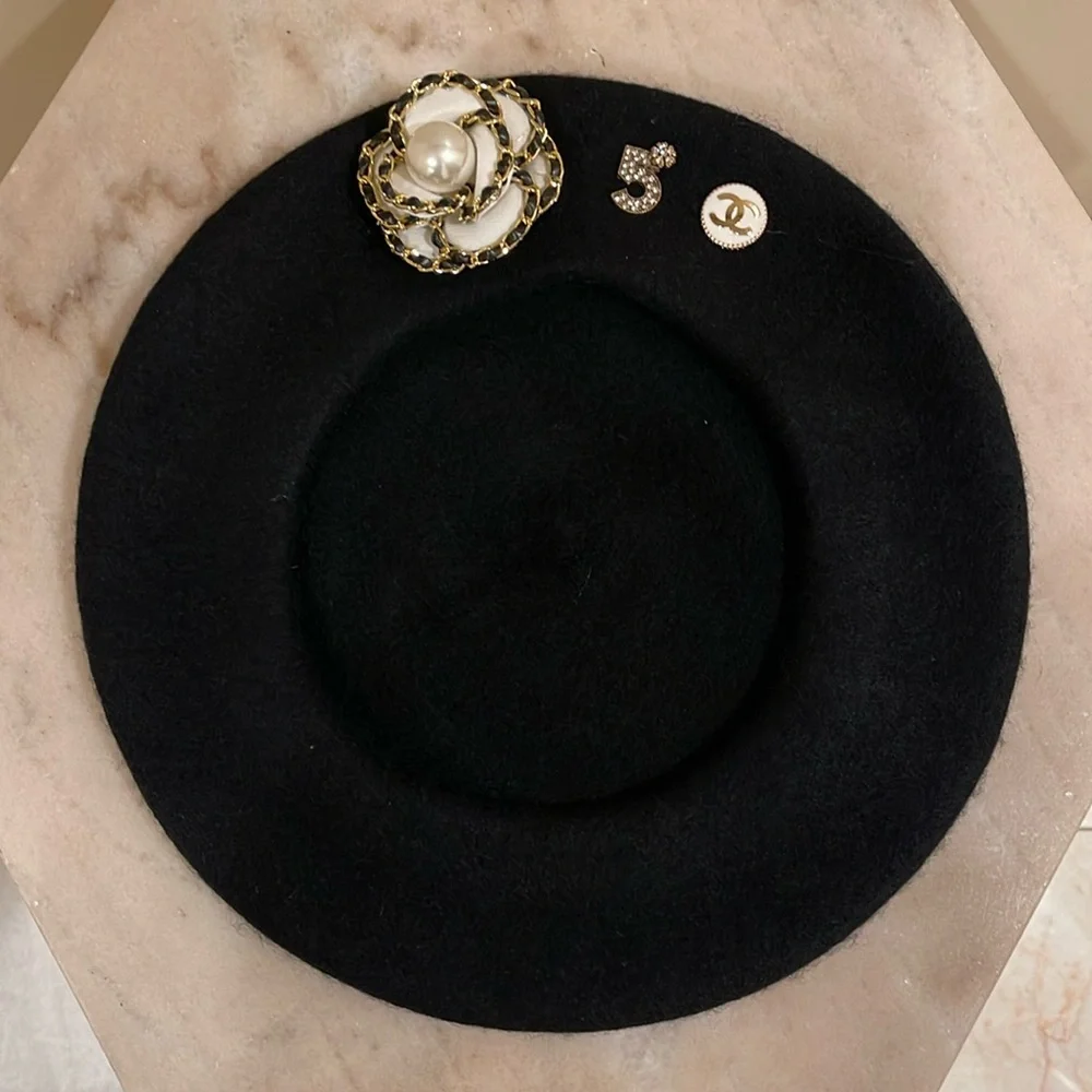 Chanel white Camellia French wool black beret hat - Picture 4 of 8